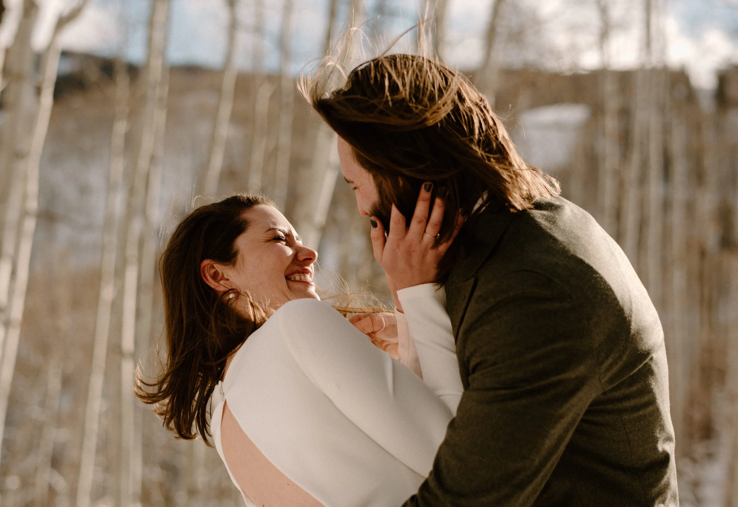Glenwood Springs, Colorado adventure skiing elopement at Sunlight Mountain Resort. Colorado wedding and elopement photographer. Winter elopement inspiration. Snowy wedding photo ideas. Skiing elopement inspiration.
