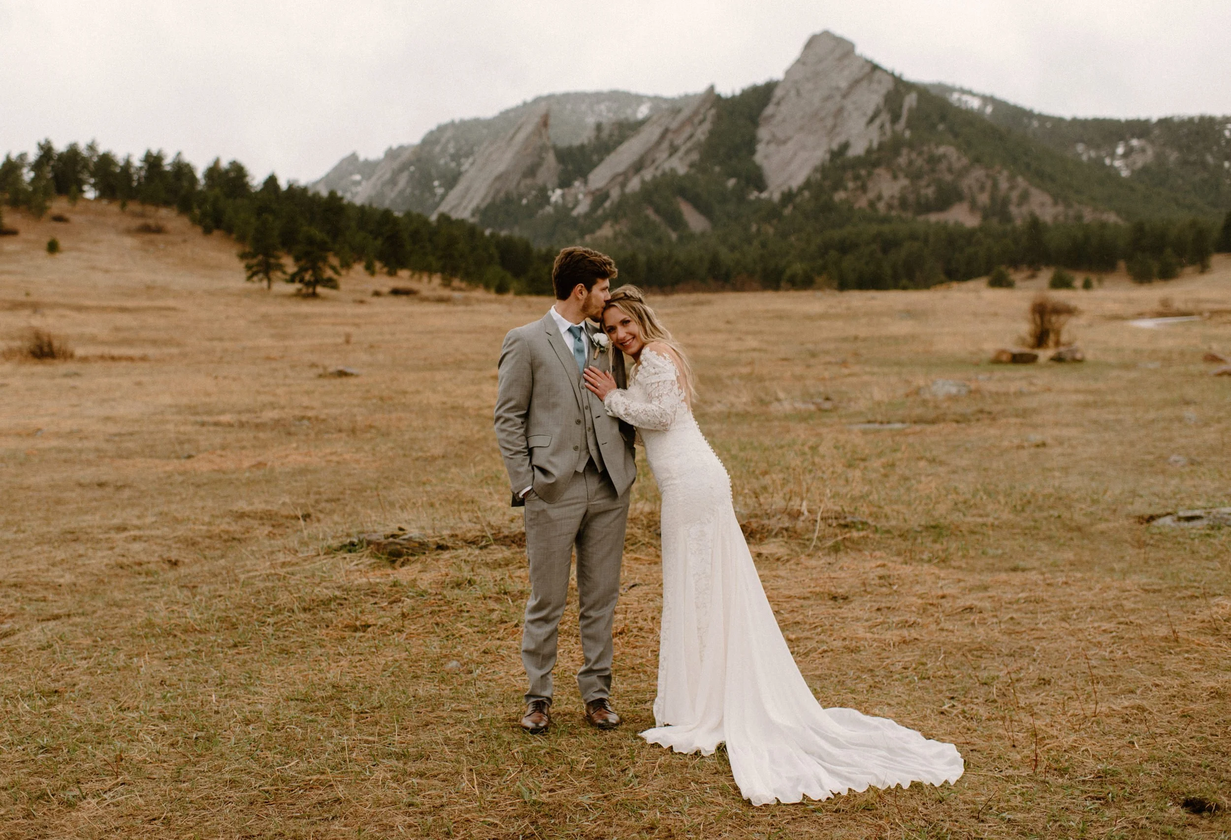 Couples portraits at Chautauqua Park.