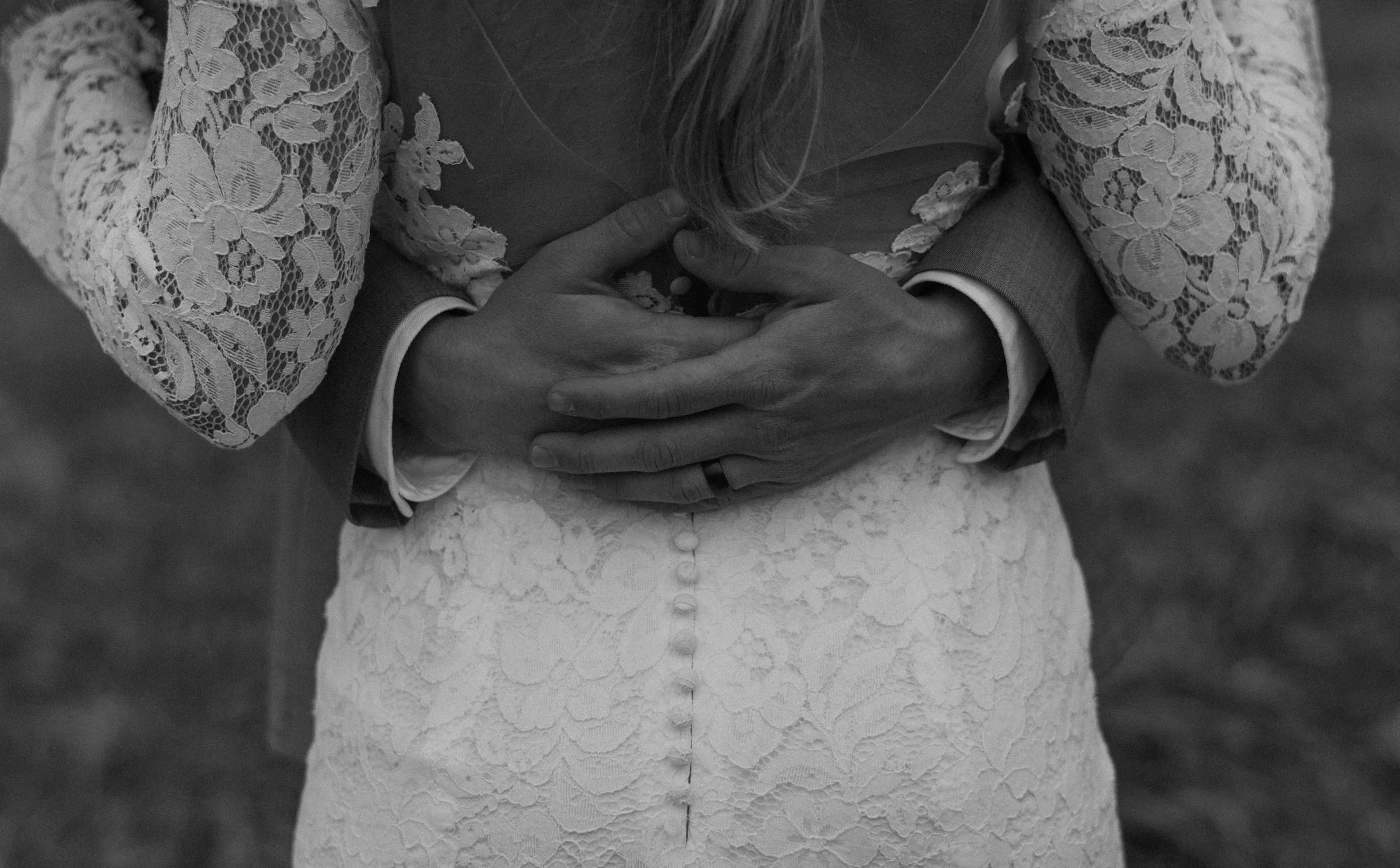 Boulder, Colorado elopement photos at Chautauqua Park. Colorado elopement and wedding photography. Boulder elopement. Colorado mountain elopement. Elopement photo inspiration.